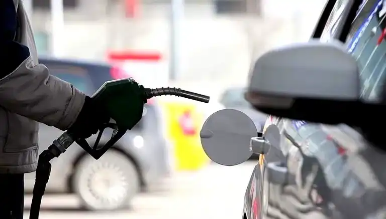 Motorine 1,25 TL Zam! Akaryakıt Fiyatları Yükseliyor Motorine 1,25 TL Zam! Akaryakıt Fiyatları Yükseliyor